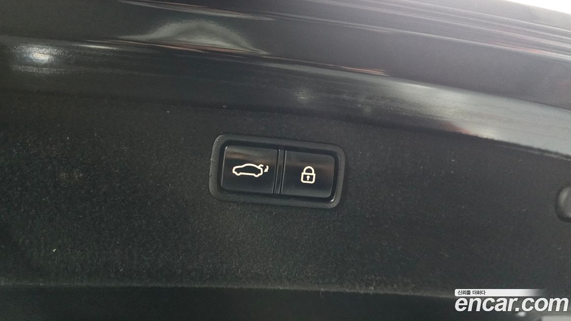 Hyundai Genesis 2014