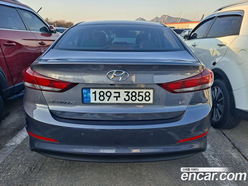 Hyundai AVANTE 2018