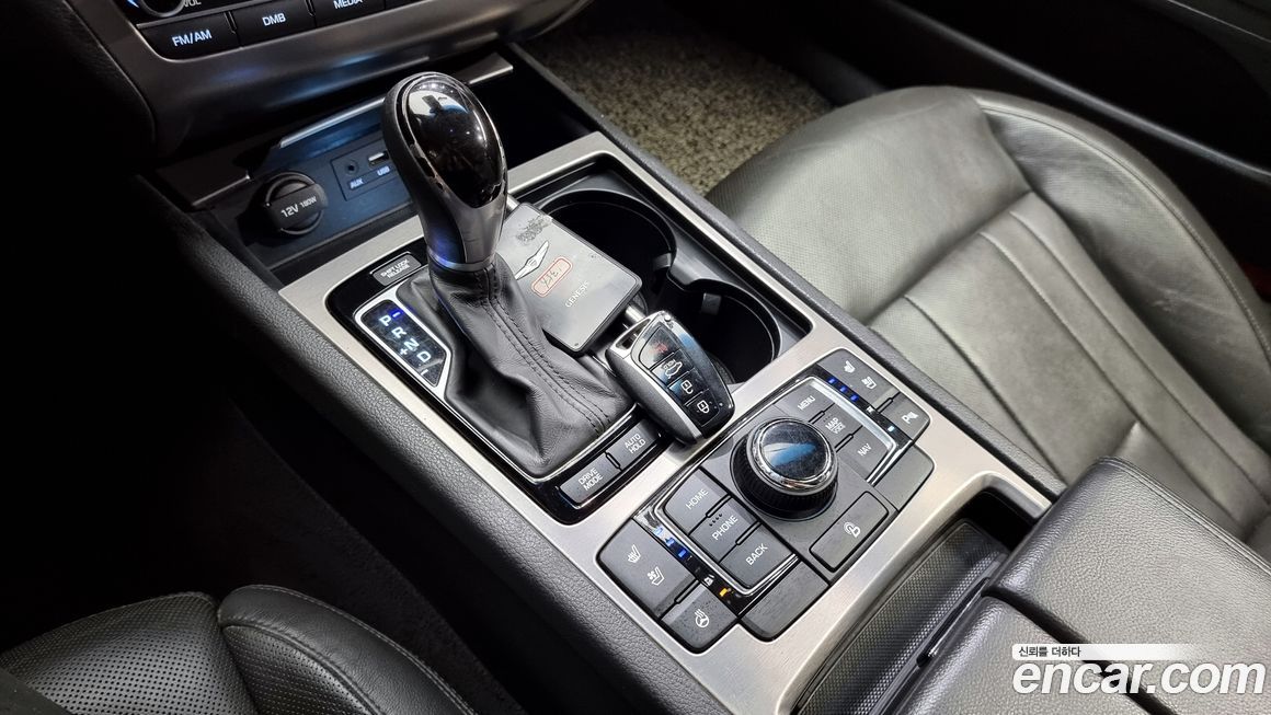 Hyundai Genesis 2015