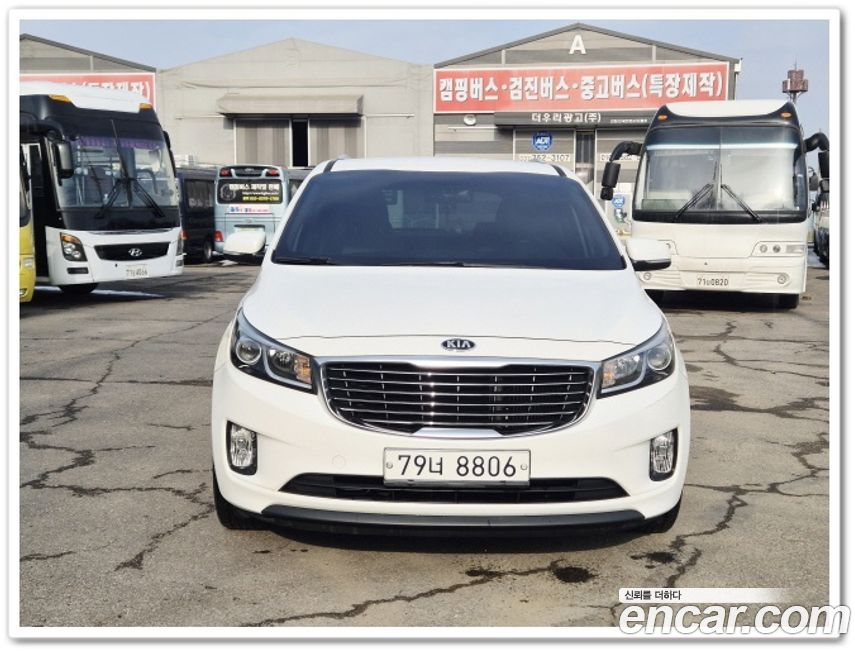 Kia Canival 2015