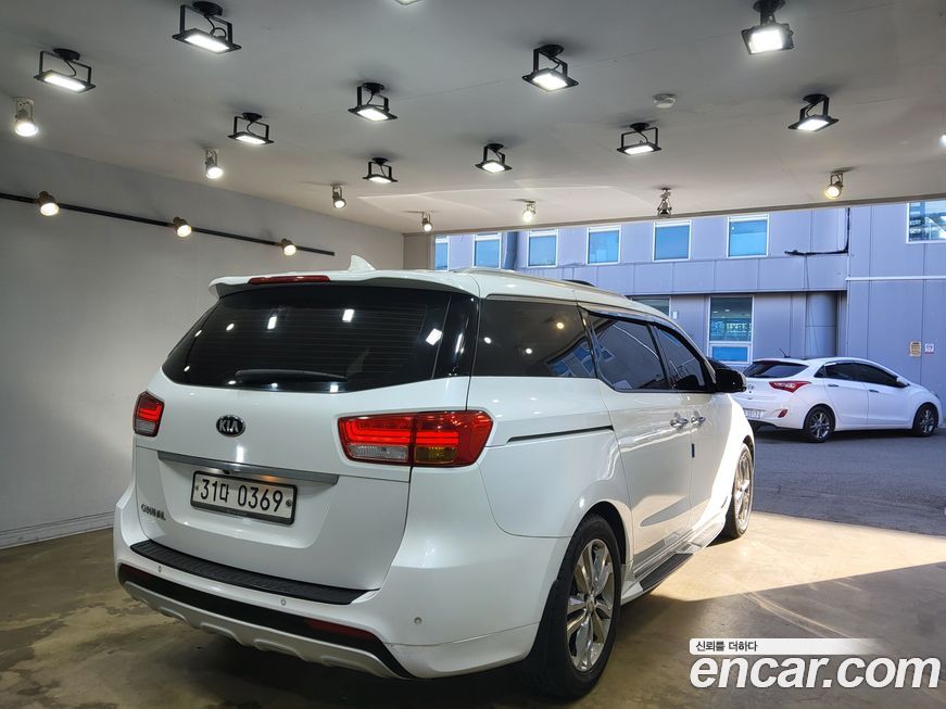 Kia Canival 2016