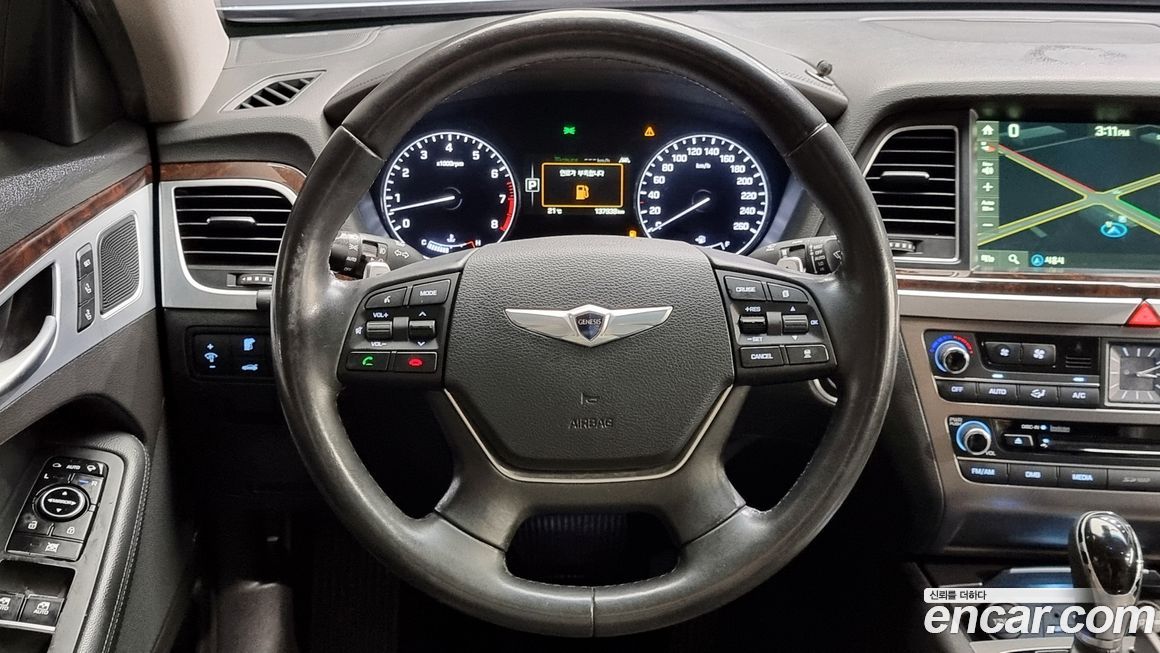 Hyundai Genesis 2015