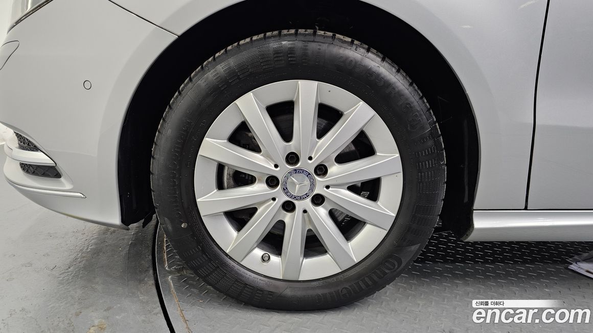 Mercedes-Benz B-Class 2015