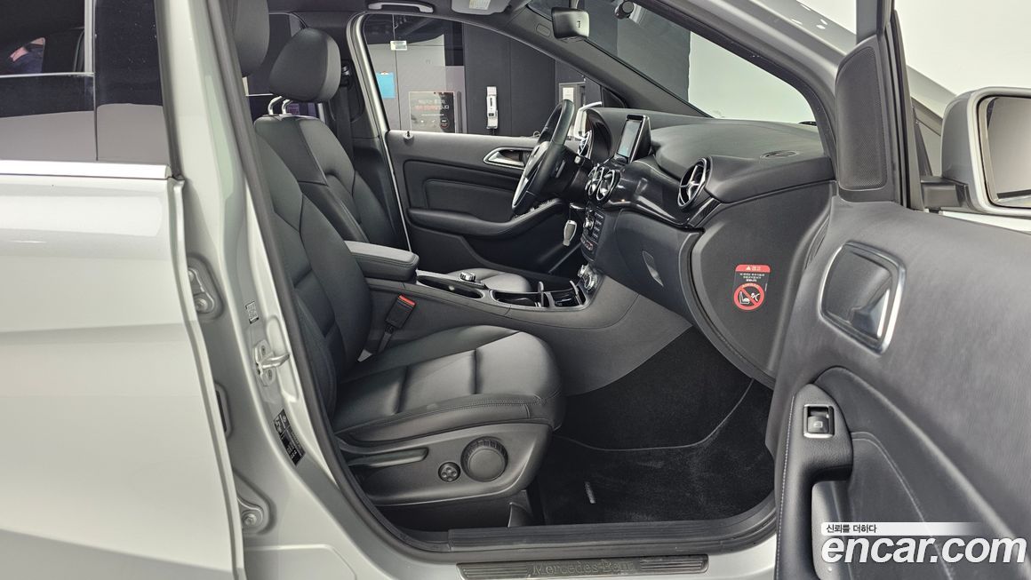 Mercedes-Benz B-Class 2015