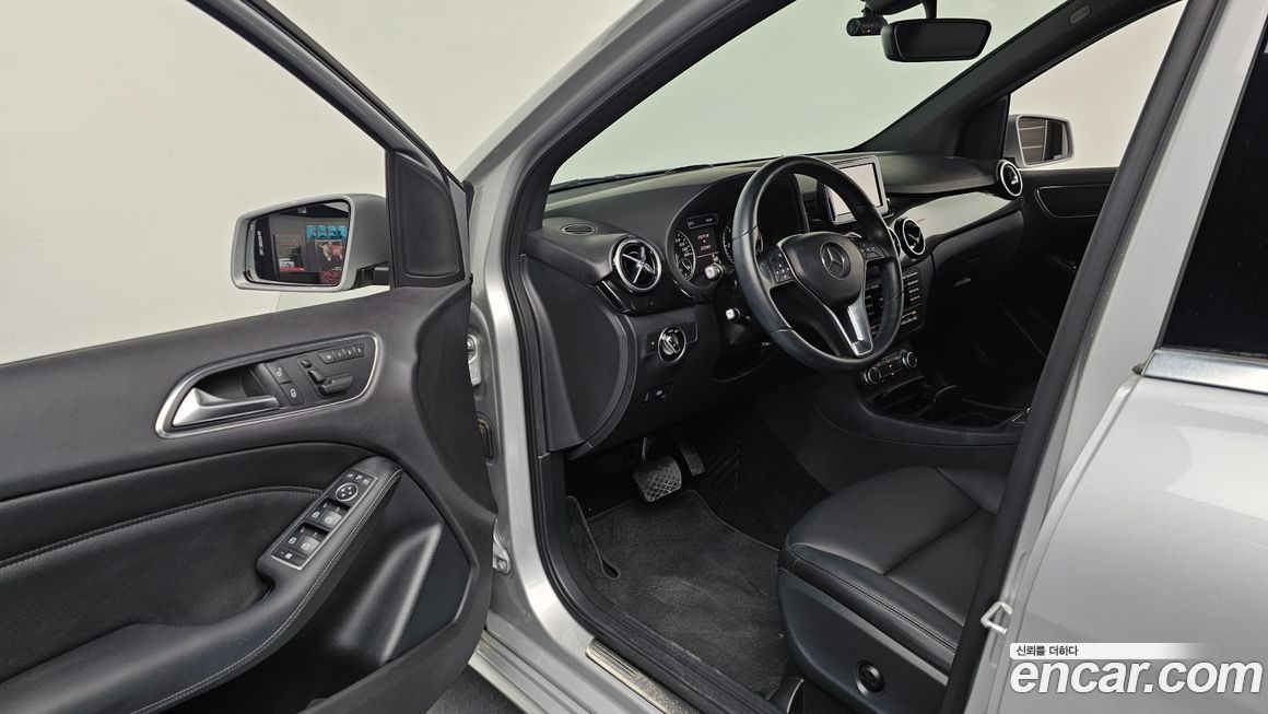 Mercedes-Benz B-Class 2015