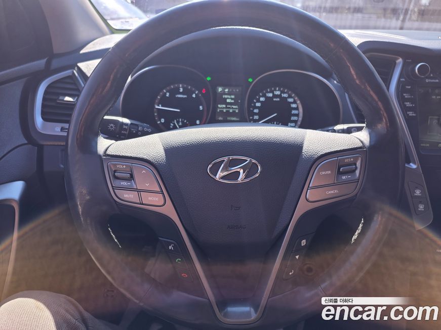 Hyundai Santafe 2016