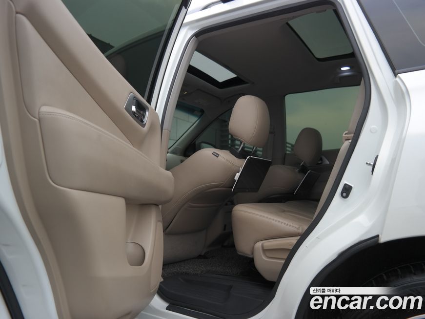 Nissan Pathfinder 2016