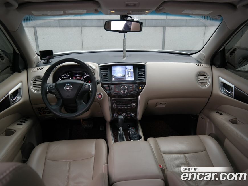 Nissan Pathfinder 2016