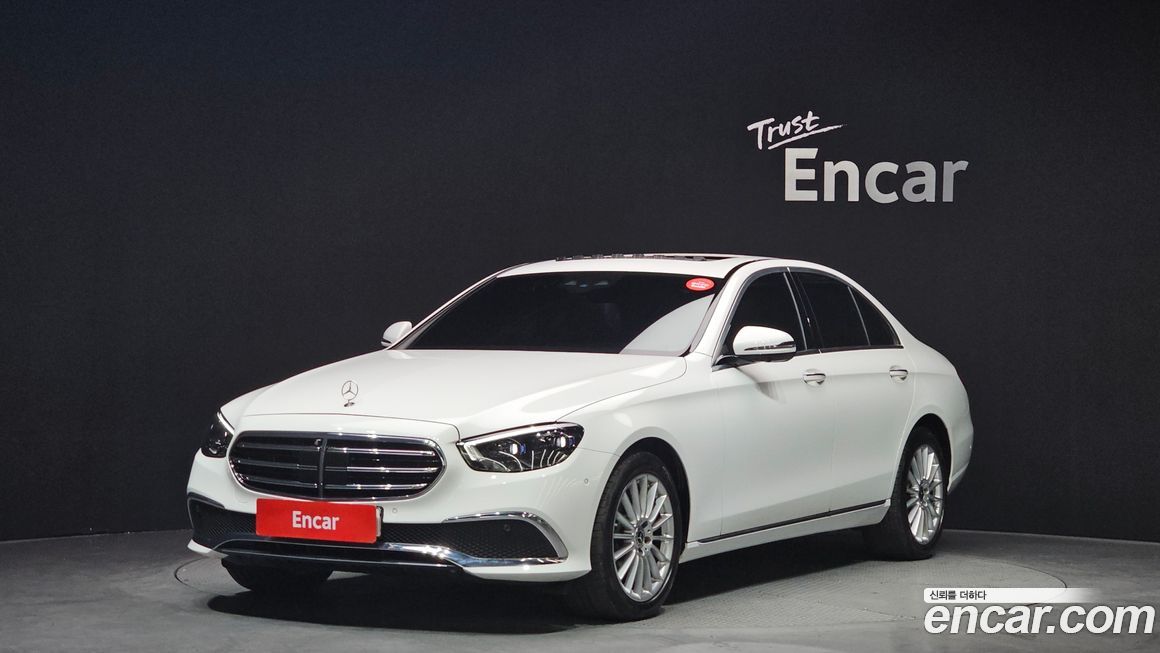 Mercedes-Benz E-Class 2022