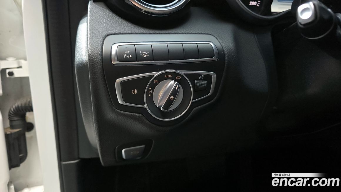 Mercedes-Benz C-Class 2017