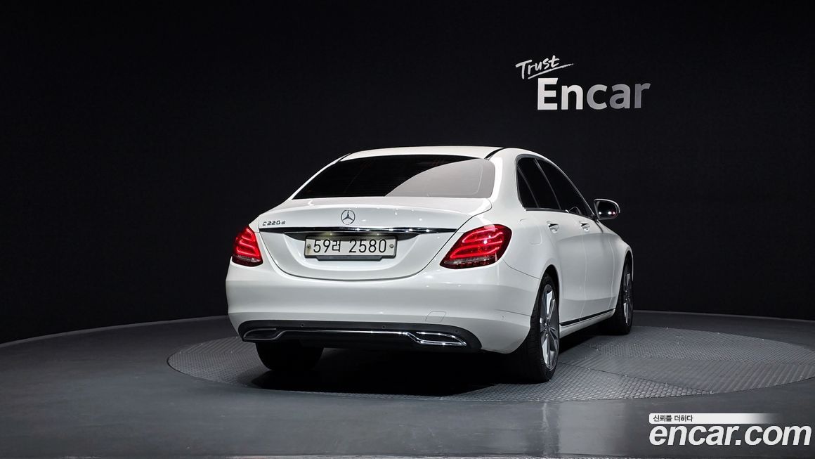 Mercedes-Benz C-Class 2017