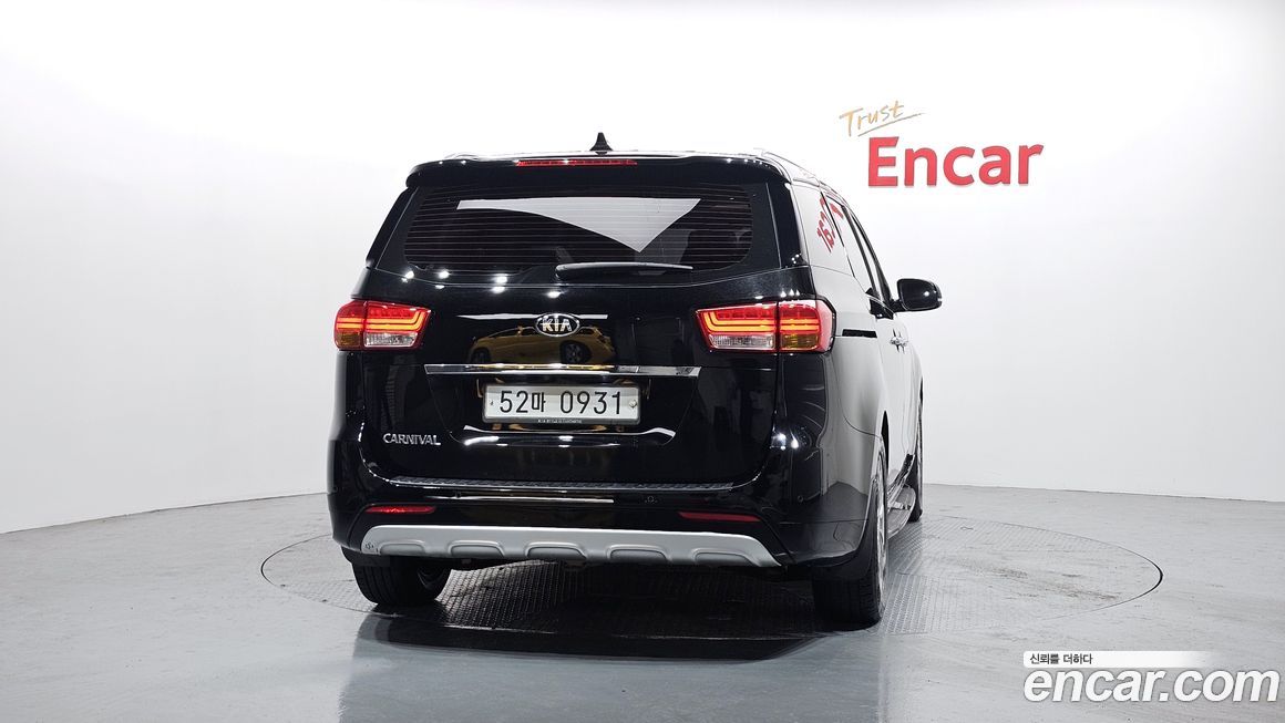 Kia Canival 2016
