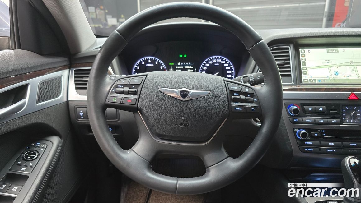 Hyundai Genesis 2016