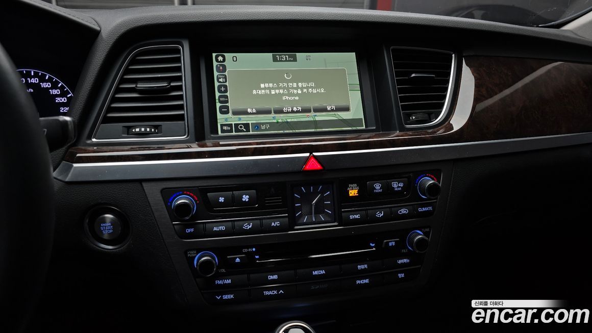 Hyundai Genesis 2016