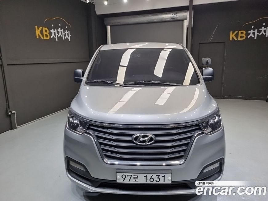 Hyundai Starex 2019