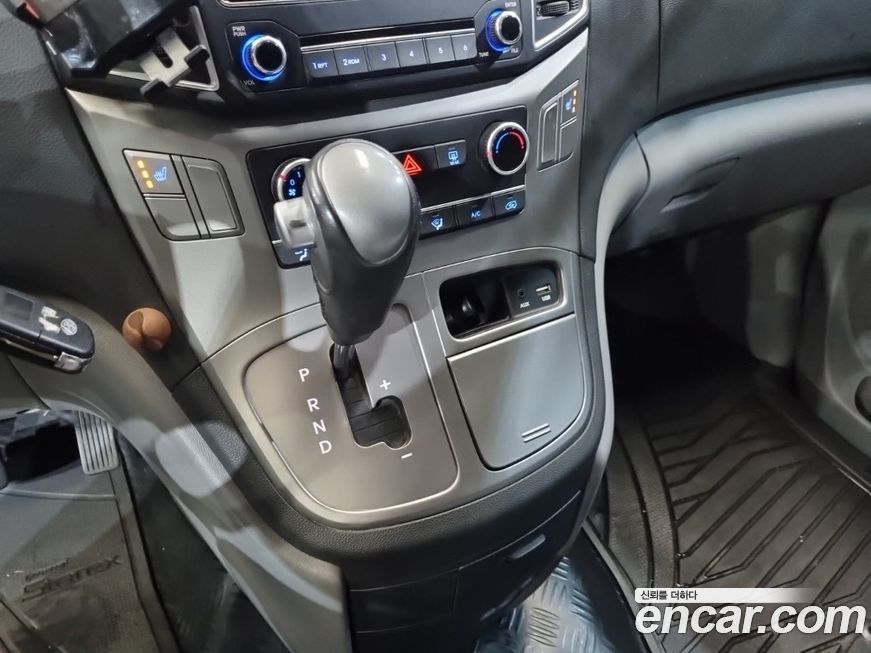 Hyundai Starex 2019