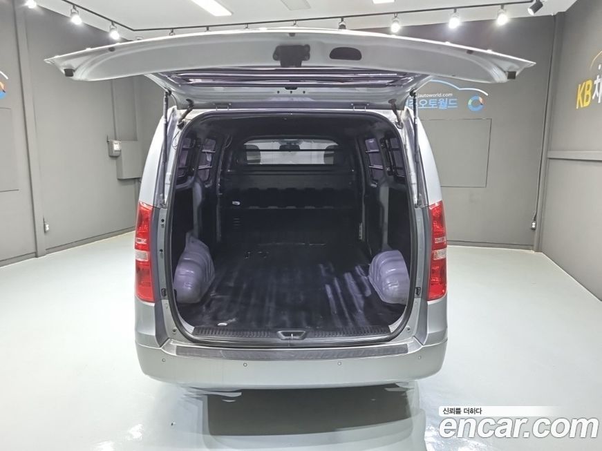 Hyundai Starex 2019