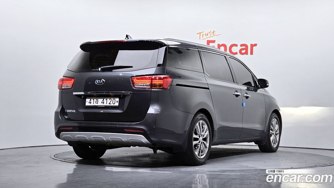 Kia Canival 2018