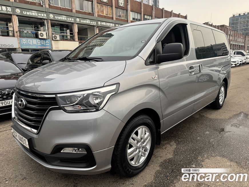 Hyundai Starex 2020