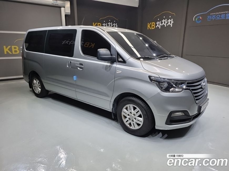Hyundai Starex 2019