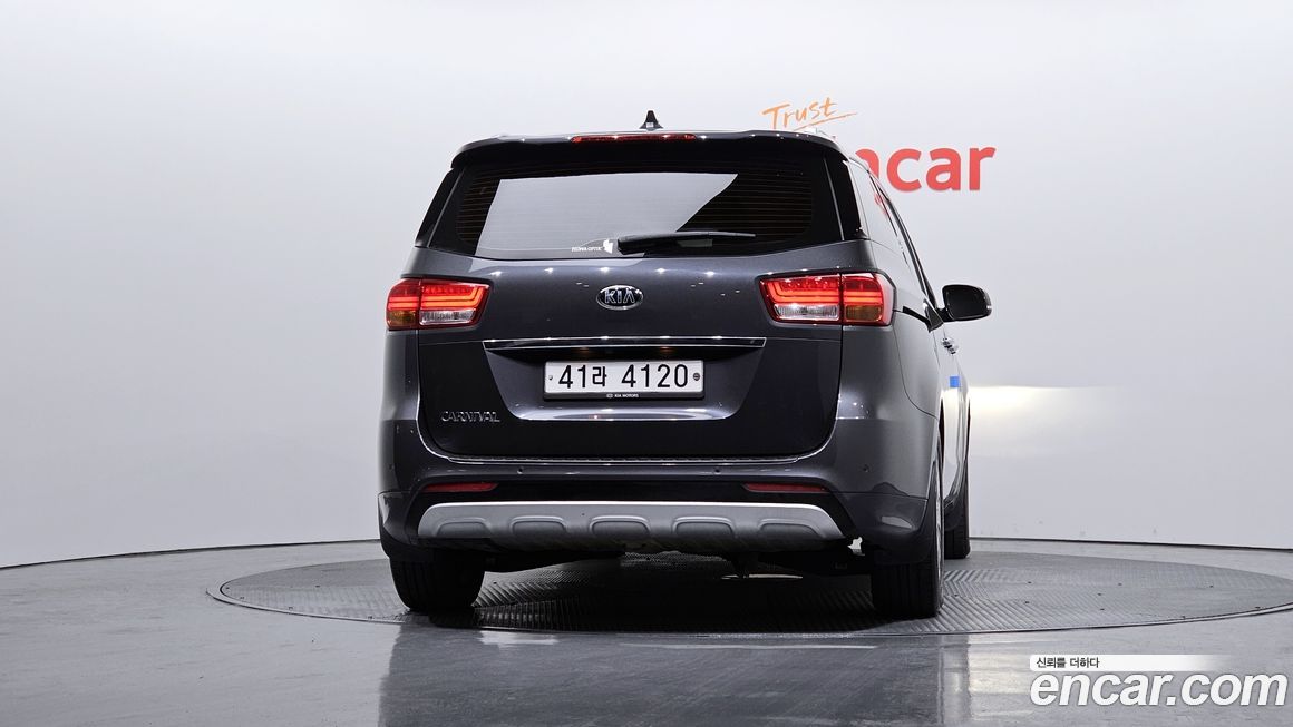 Kia Canival 2018