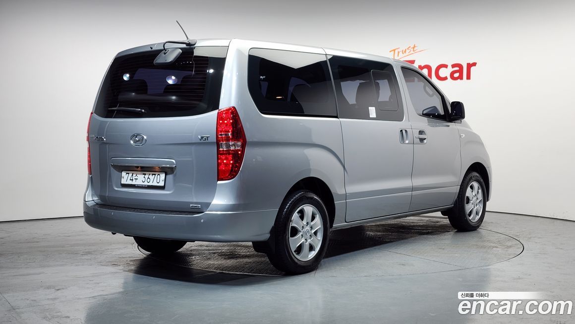 Hyundai Starex 2018