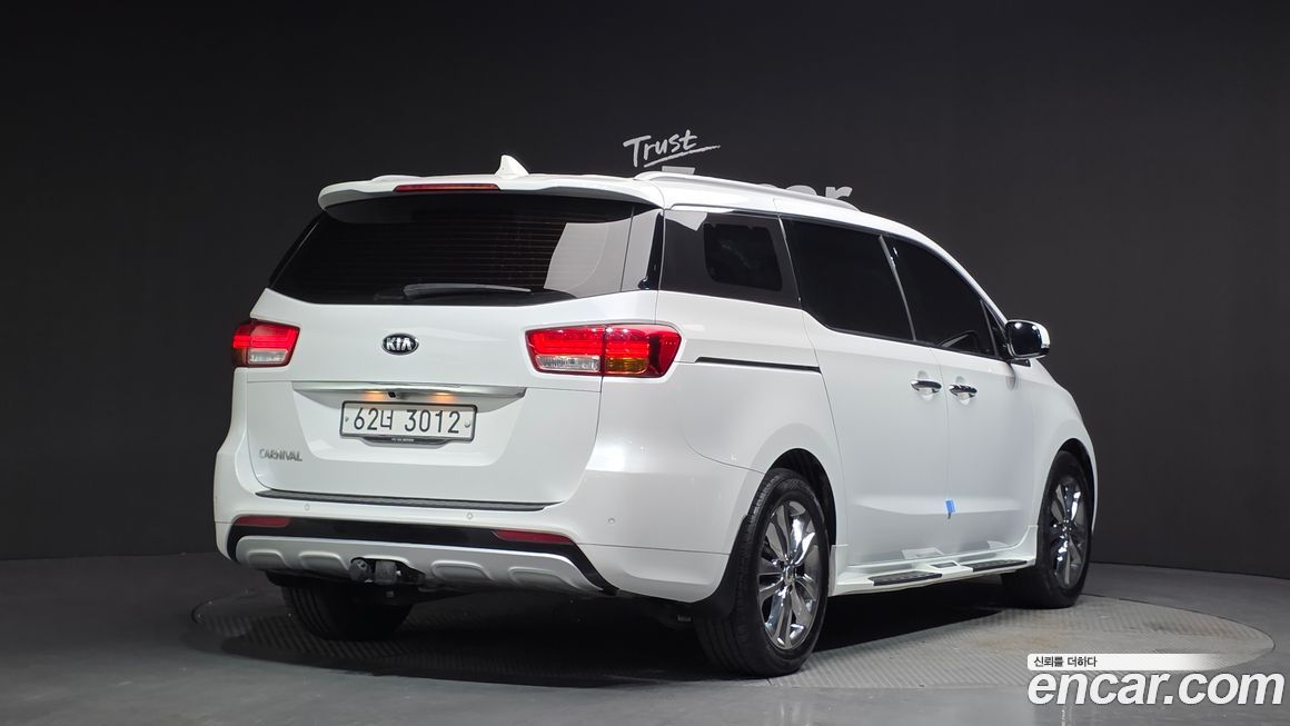 Kia Canival 2018