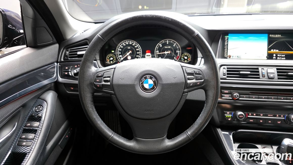BMW 5-Series 2016
