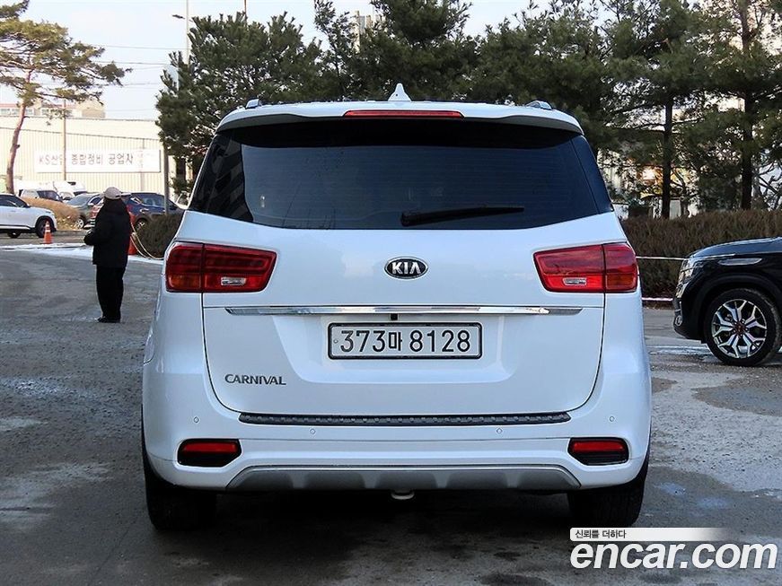 Kia Canival 2020