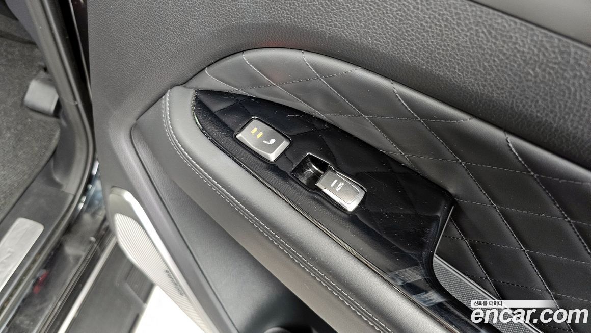 KG_Mobility_Ssangyong Rexton 2018