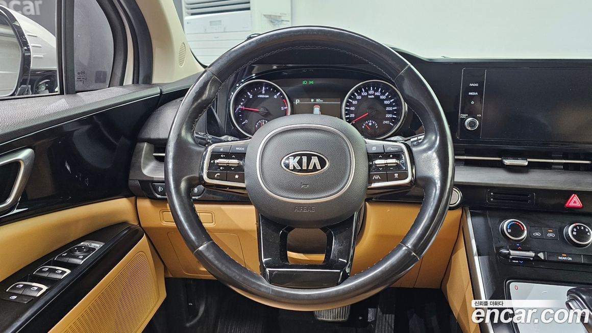 Kia Canival 2021