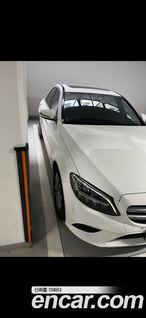 Mercedes-Benz C-Class 2019