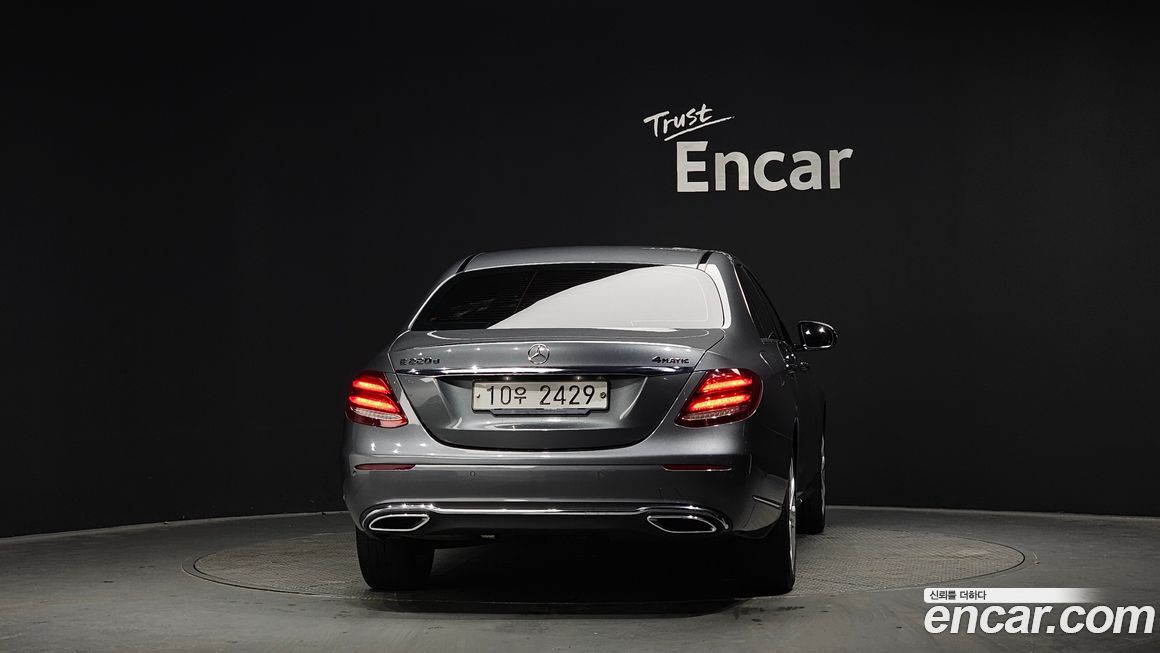 Mercedes-Benz E-Class 2018