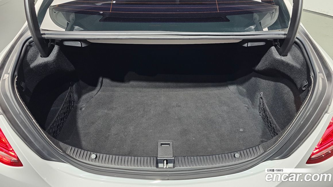 Mercedes-Benz C-Class 2016