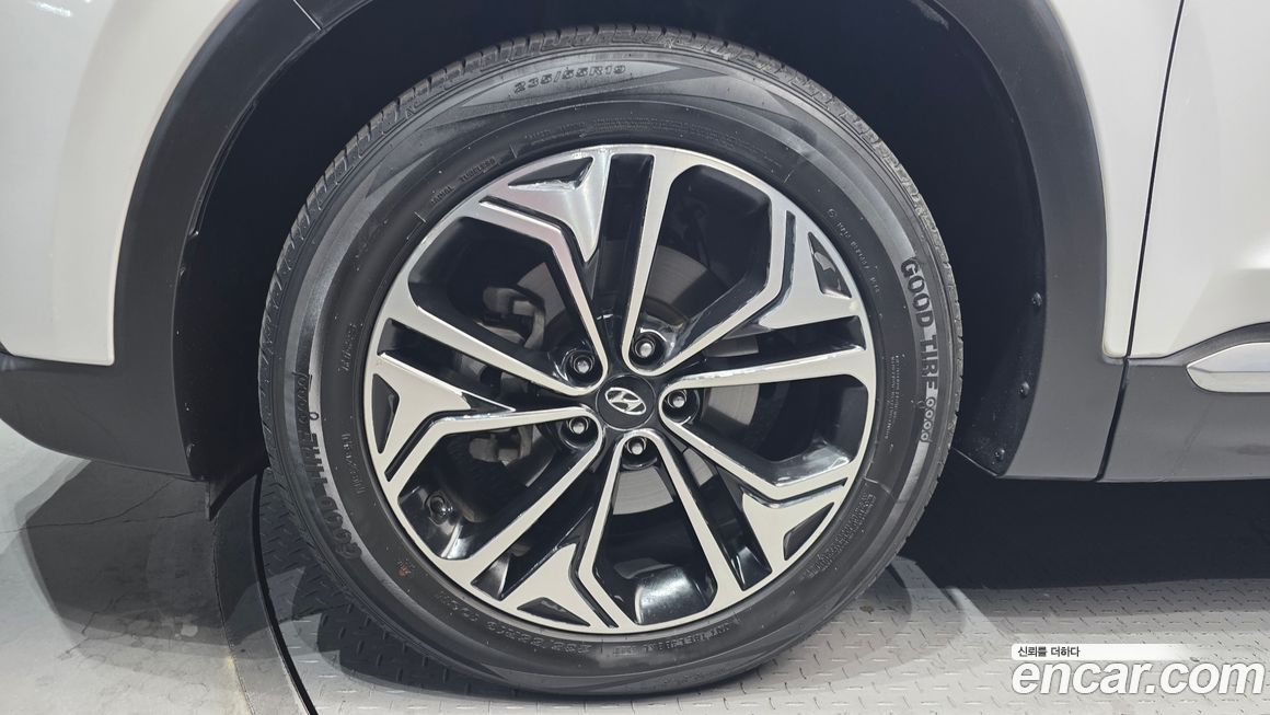 Hyundai Santafe 2020