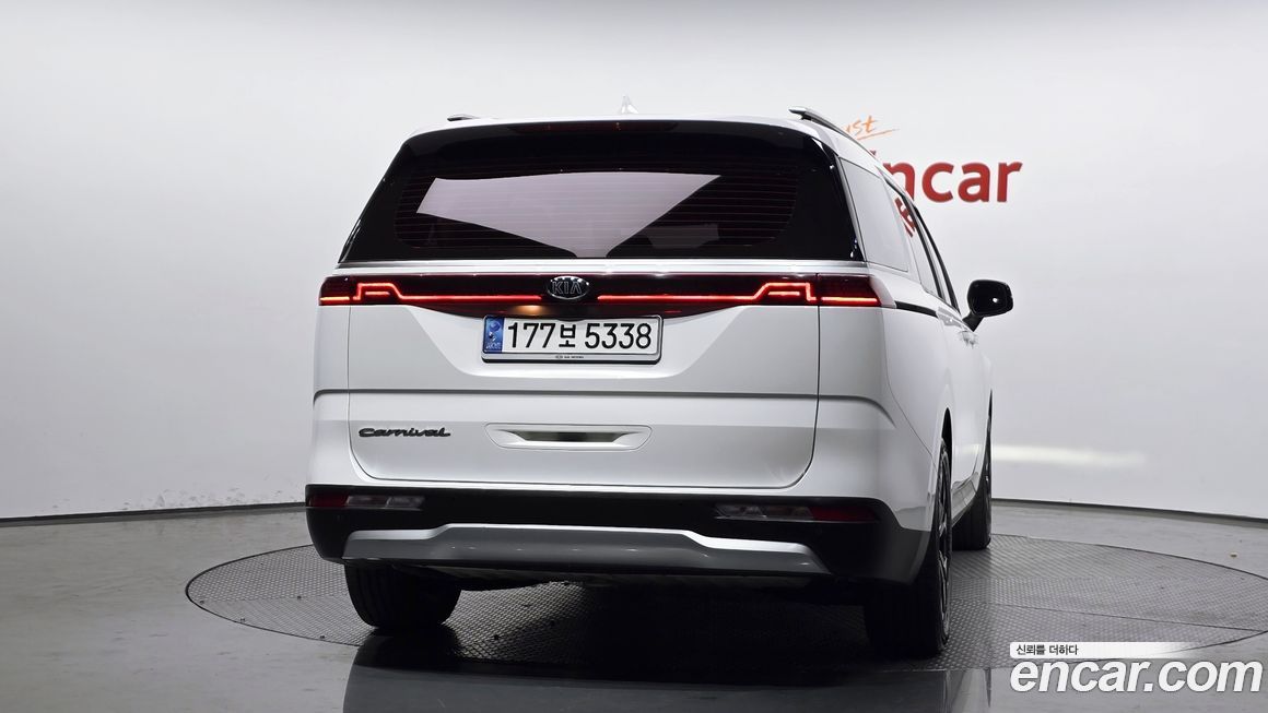 Kia Canival 2021