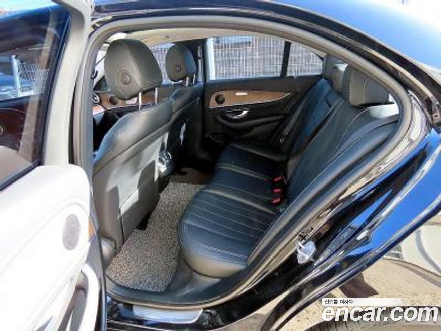 Mercedes-Benz E-Class 2017