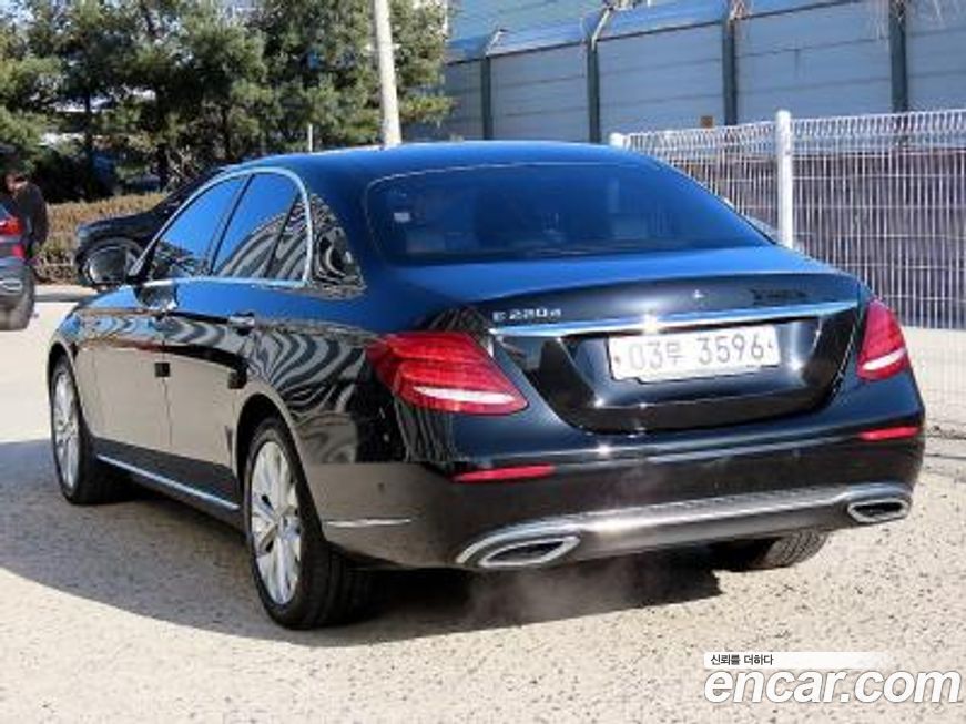 Mercedes-Benz E-Class 2017