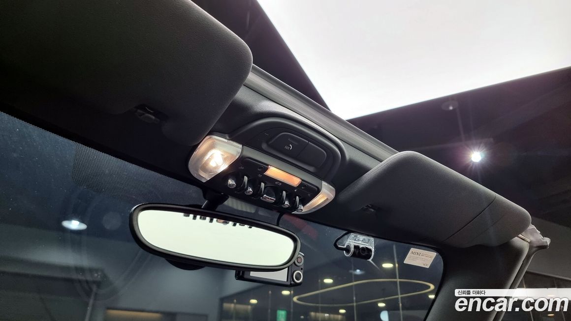 Mini Cooper Convertible 2019