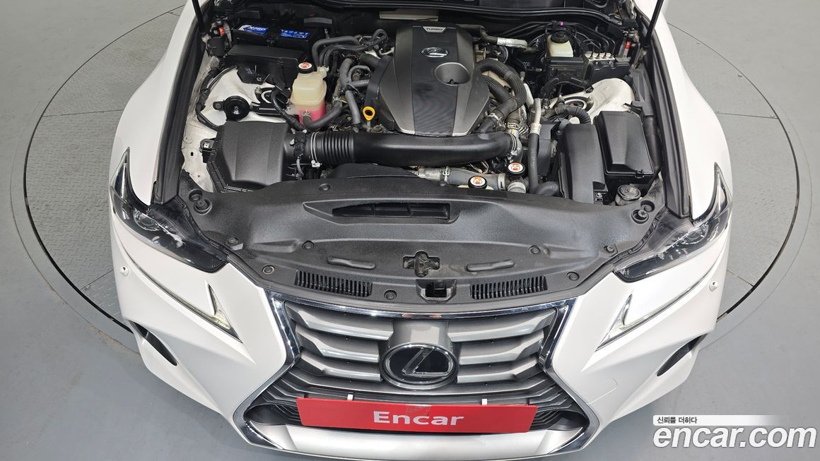 Lexus IS 2017