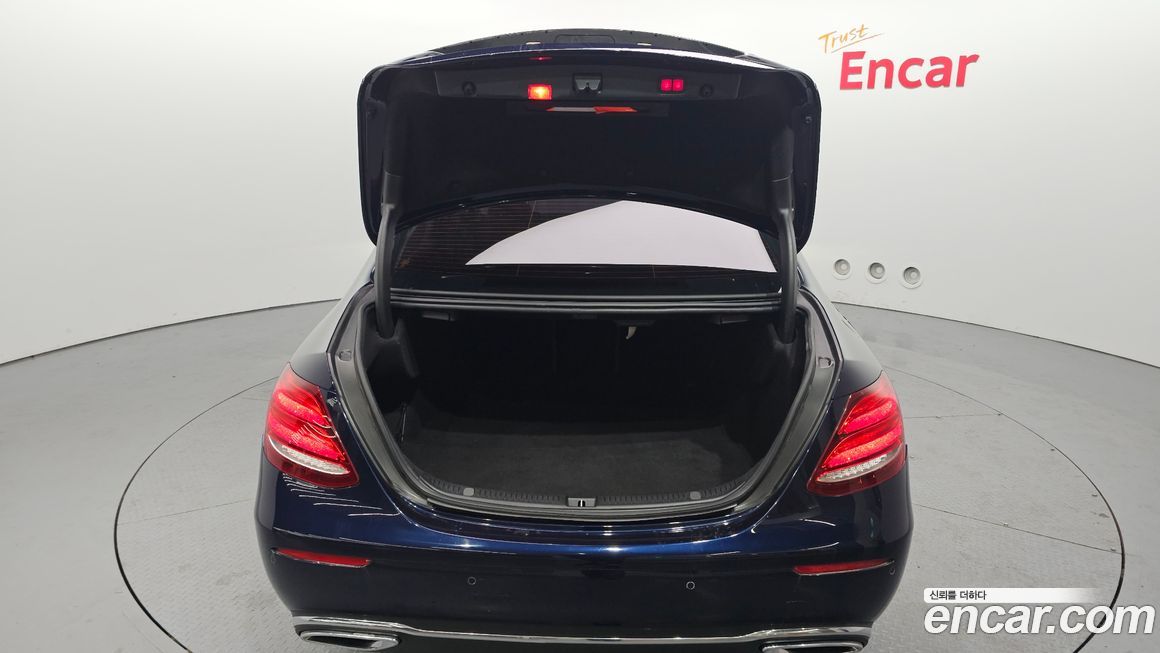 Mercedes-Benz E-Class 2019