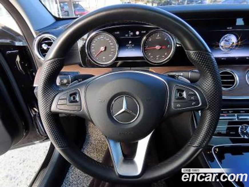 Mercedes-Benz E-Class 2017