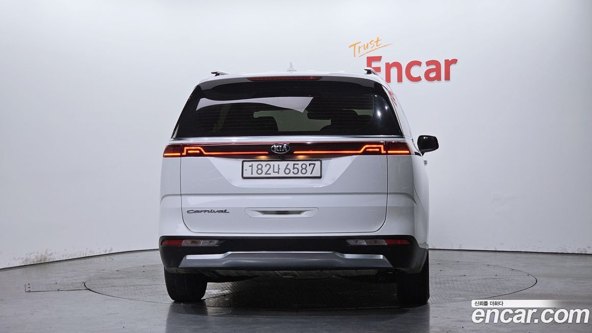 Kia Canival 2021