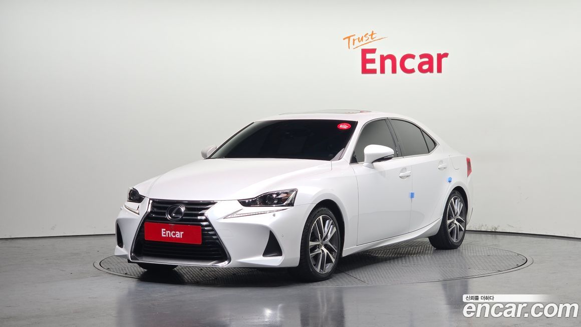 Lexus IS 2017