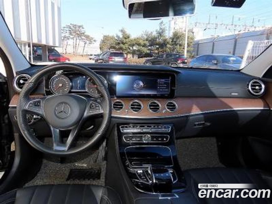 Mercedes-Benz E-Class 2017