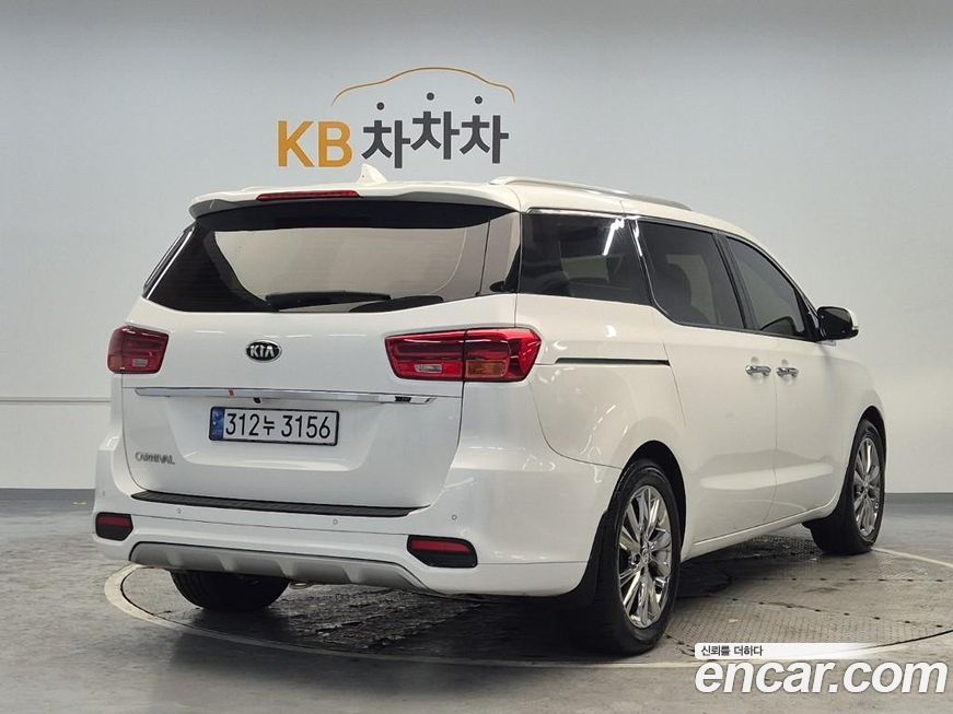 Kia Canival 2020