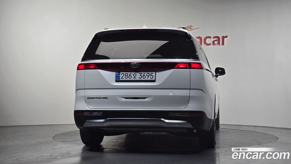 Kia Canival 2021