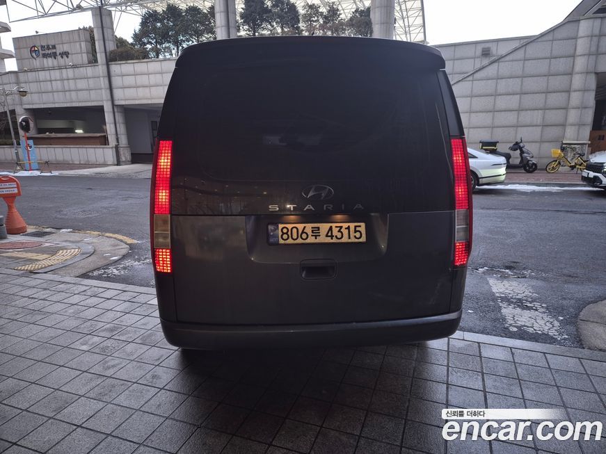 Hyundai Staria 2022