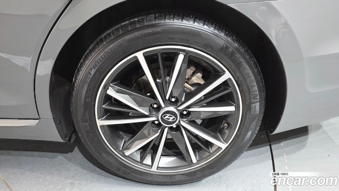 Hyundai Grandeur 2022