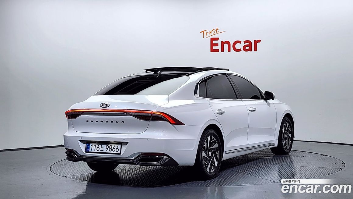 Hyundai Grandeur 2021